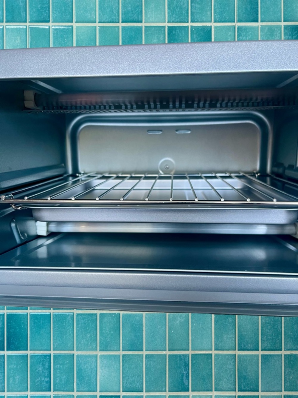 NEW BLACK+DECKER 4 Slice Toaster Oven Stainless Steel TO1701SG - Picture 9 of 15